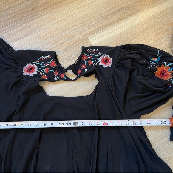 Free People Lita Embroidered Cutout Boho Blouse Black Large top long sleeve - Picture 8 of 9